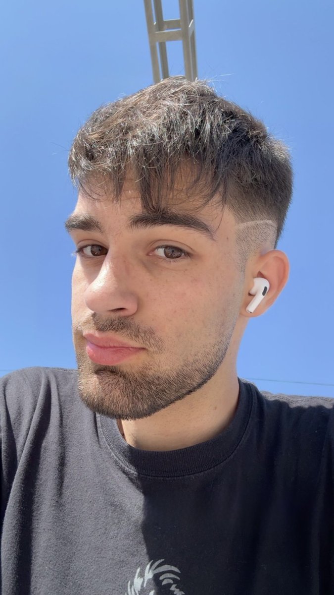 תומיאו 🏳️🌈 tweet media