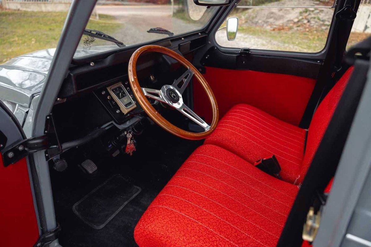 Nicolas ne pouvait plus payer, il est donc parti tweet media