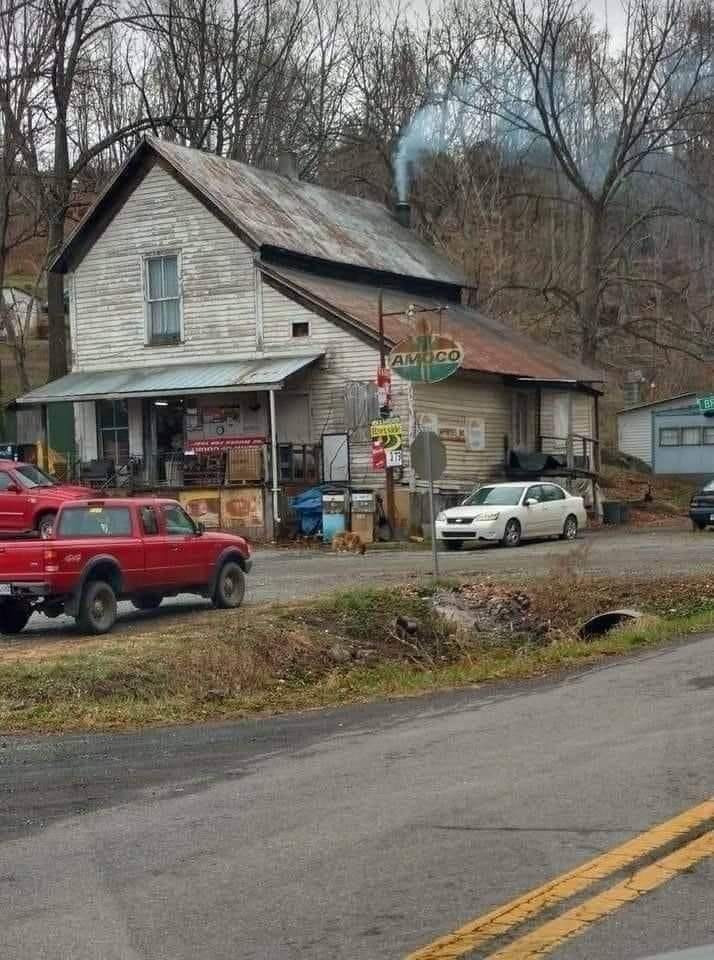 MythoAmerica 🌲 tweet media