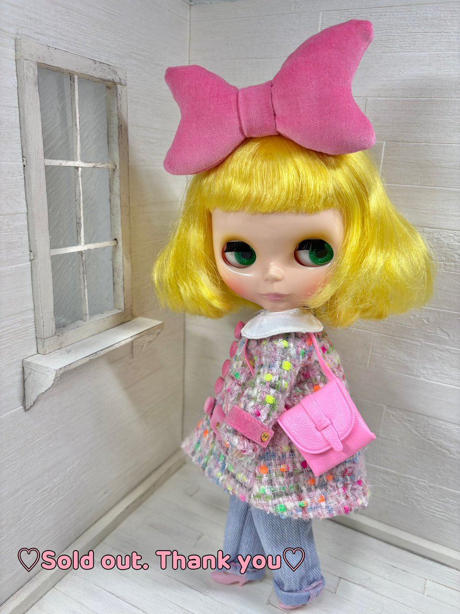 JunieMoon代官山企画展『TOY BOX in Luv-able＆Hug-able展』の当作品はお陰様で完売致しました。
抽選販売にご応募頂いた皆様、誠にありがとうございました🙇‍♀️
これからものんびりペースですが制作頑張りますので宜しくお願い致します☺️