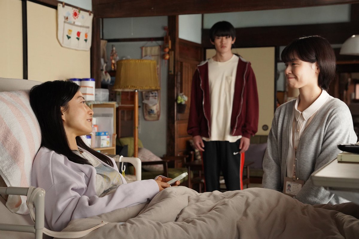 西野七瀬、親子支えるケアマネジャー熱演
映画「90メートル」場面写真解禁📸

中川駿監督も演技を絶賛「こみ上げた涙を流さずにとどめてくださいました」
mdpr.jp/cinema/4753487

#映画90メートル <a href="/movie90m/">映画『90メートル』公式</a>