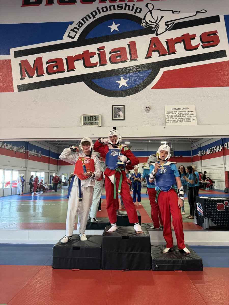 Evan Vasilion tweet media