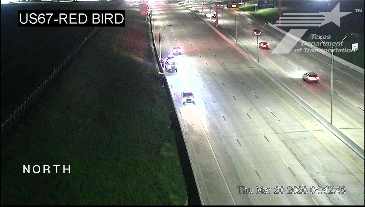 krldtraffic's tweet image. #REDBIRD #OAKCLIFF #DALLAS  SB 67 closed at Hampton Rd with an accident #KRLDTRAFFIC #1080TRAFFIC