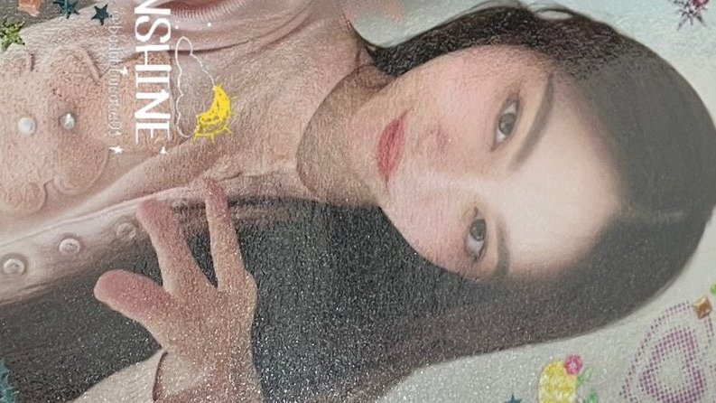 bommbi_'s tweet photo. the reason prim need her solo card: https://t.co/tGfrc6Rb9y