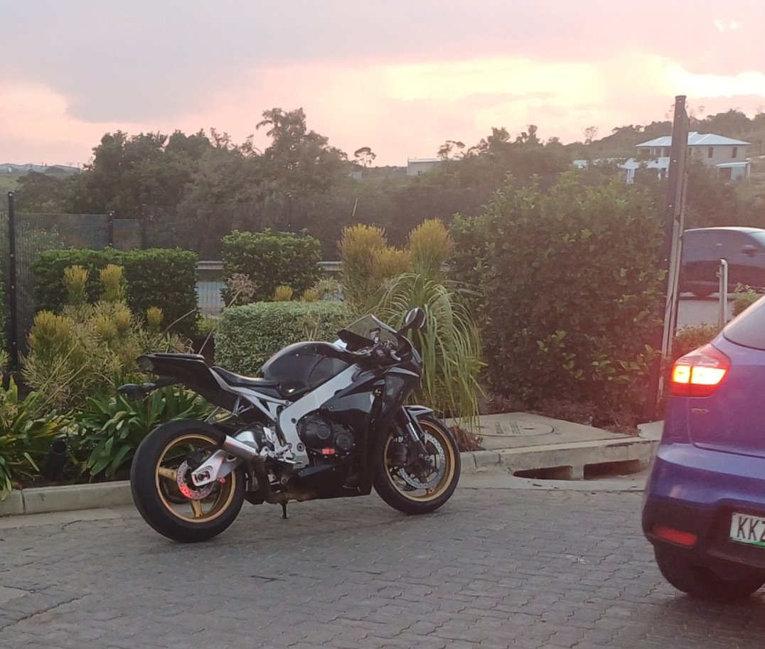 @QB_Trailers KWT tweet media