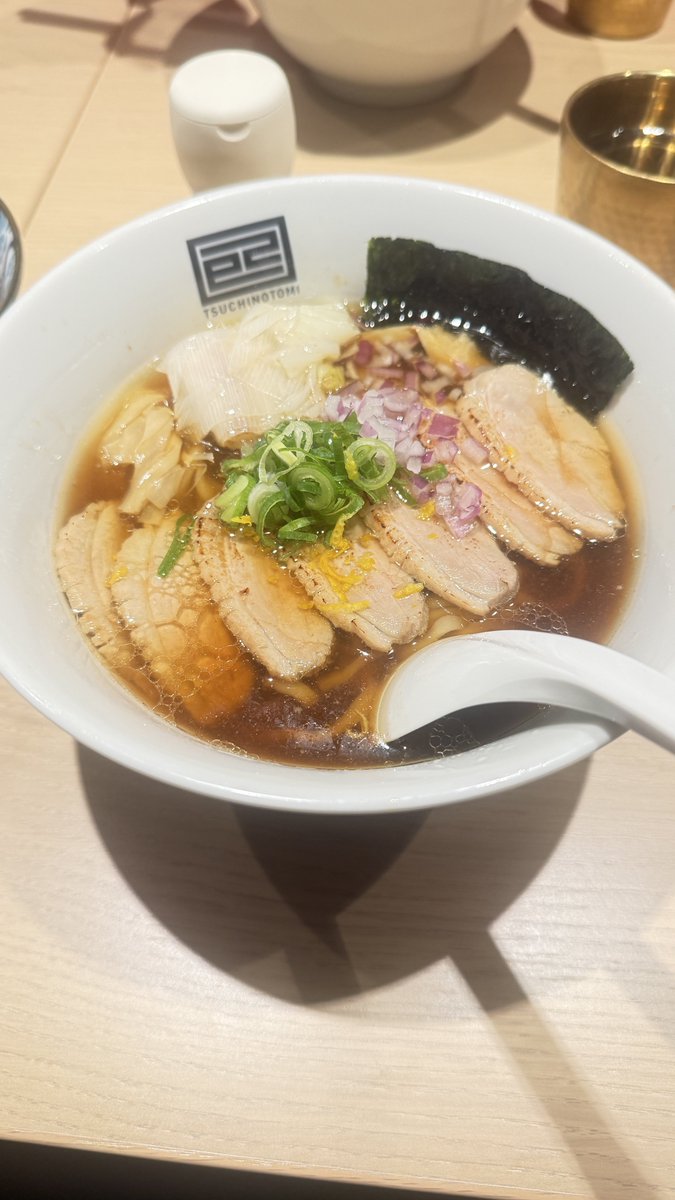 Yoshi King なんじゃもんじゃ tweet media