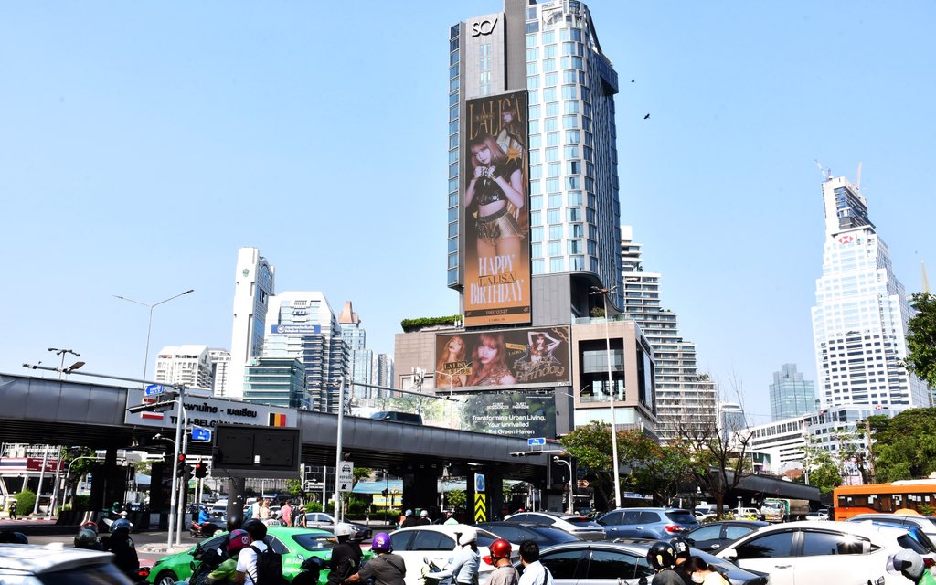 LALISA_58 tweet media