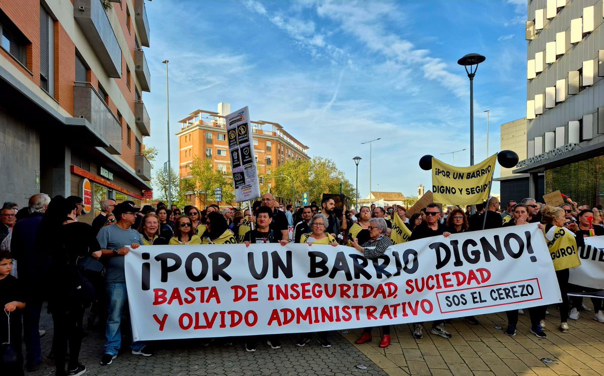 VOX Sevilla capital tweet media