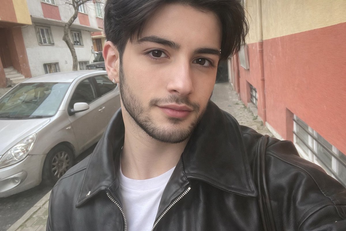 ananlayim tweet media