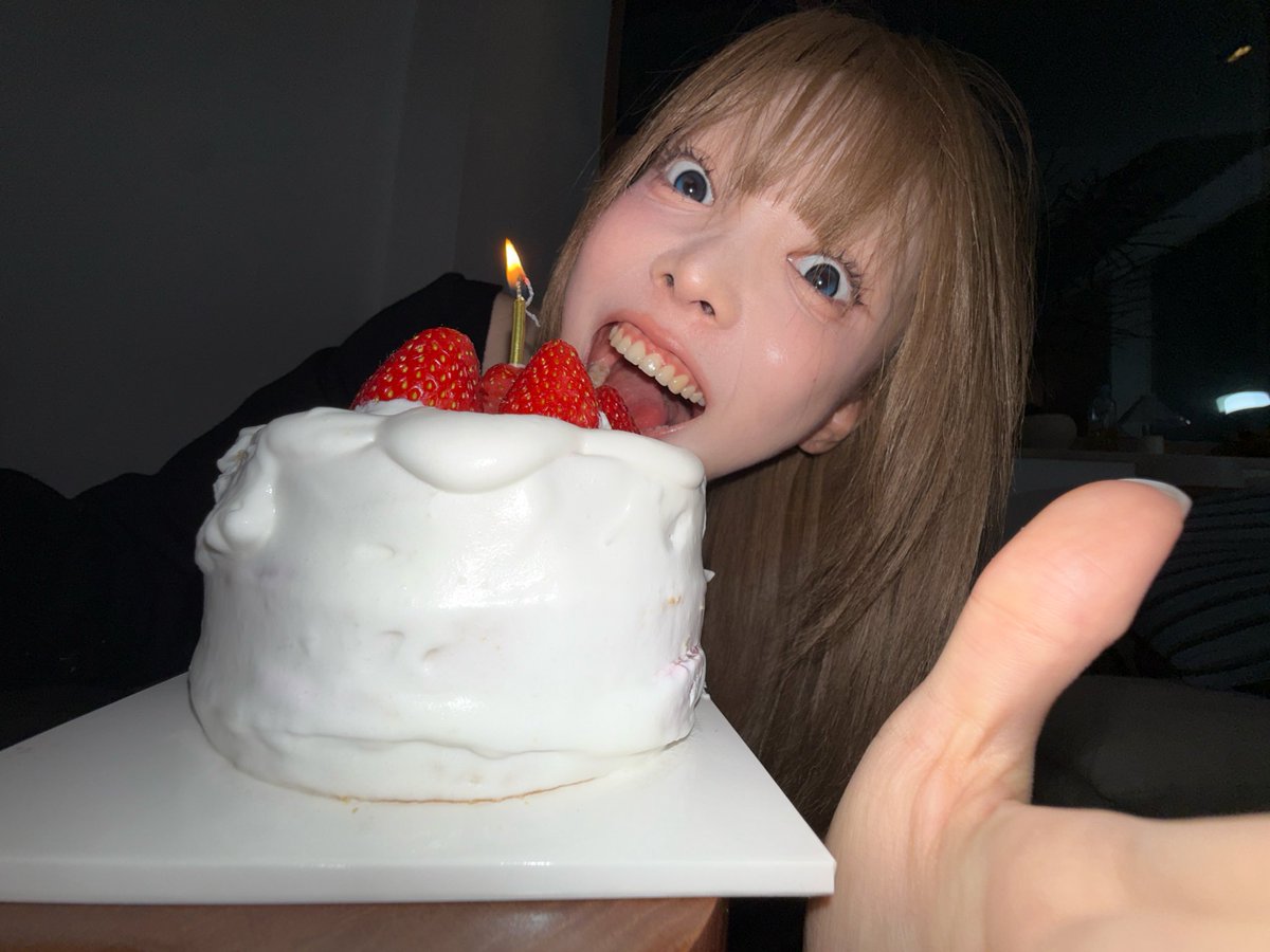 욱진이빵 tweet media