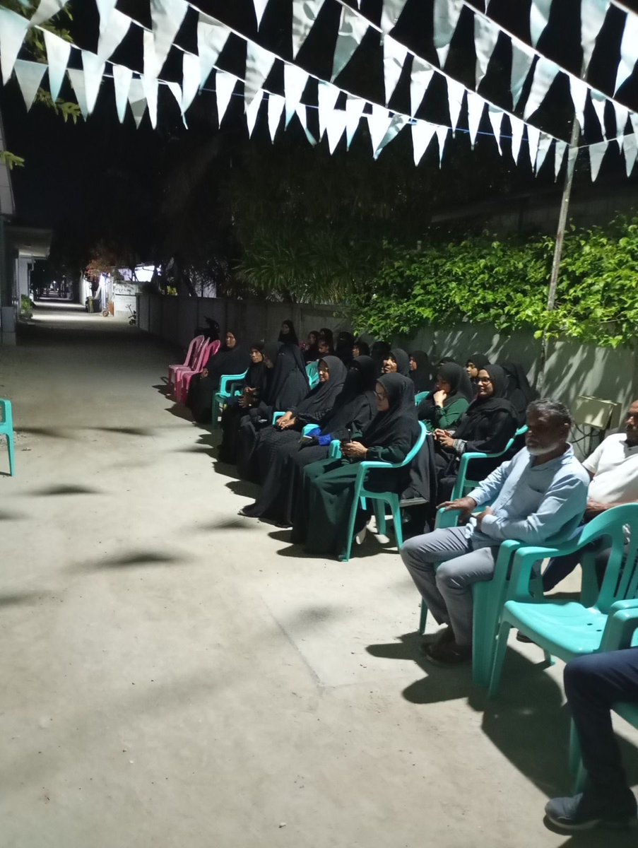 Humandust___'s tweet photo. ނ. ނެއްލައިދޫ📍
ކެމްޕެއިން ހަރަކާތުގެ ތެރެއިން.
#ViteDhoonyah
#VotePNC
#AaEkey
#DhivehenngeRaajje https://t.co/V8AP73LHgh