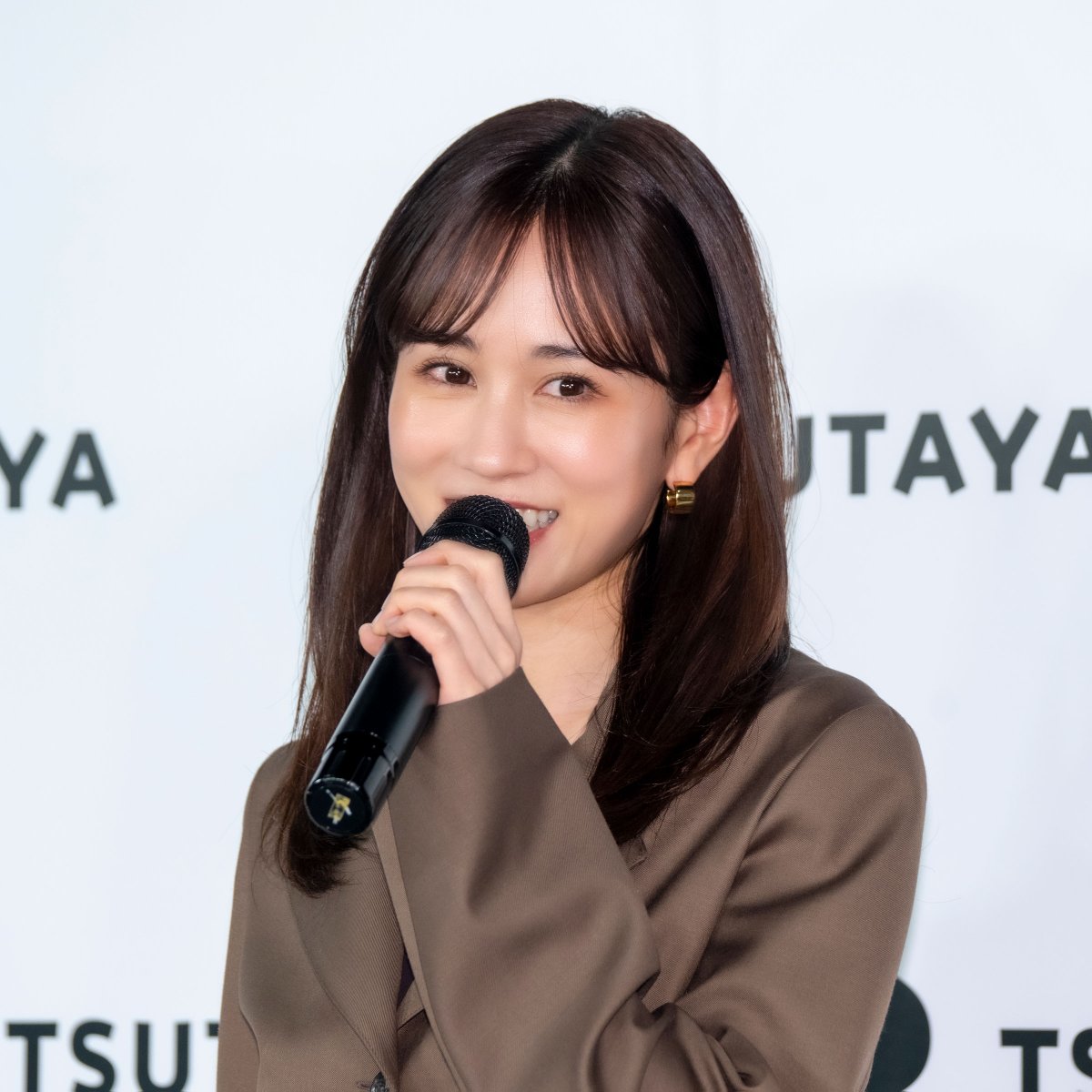 BUBKA_henshuubu's tweet photo. 前田敦子さんの“ラスト”写真集『Beste』より、未公開カット2点解禁

▼記事詳細＆アザーカット
https://t.co/Vx76pEzPSh

#前田敦子 #前田敦子写真集 #Beste https://t.co/ro5lBbqzGv