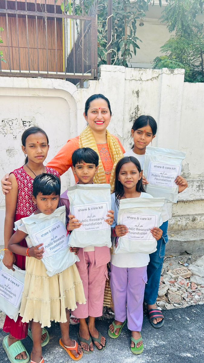 NgoPrf's tweet photo. 🌸✨ Spreading Smiles, Sharing Care ✨🌸
Today, Public Research Foundation distributed “Share &amp; Care Kits” to underprivileged children in Lucknow, UP
Let’s continue to share, care, and uplift those who need it the most. 🌱
#ShareAndCare #PublicResearchFoundation #Lucknow https://t.co/qGLKSsq0zX