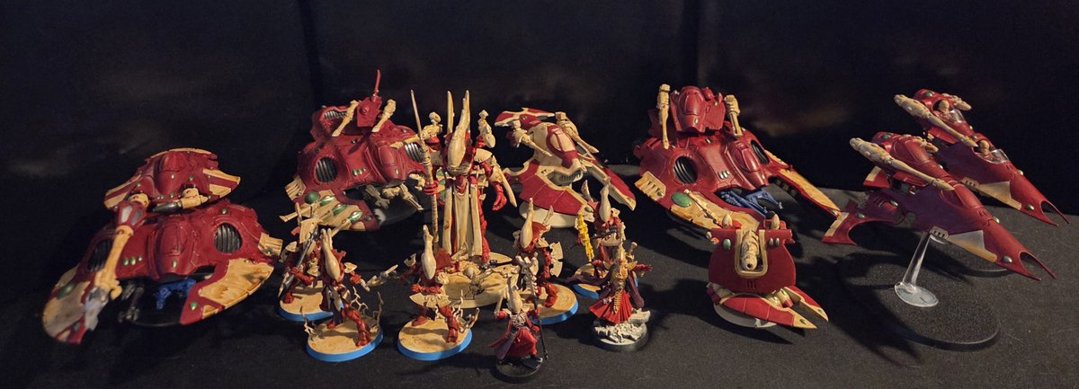 MeguKole's tweet photo. Its mostly Vehicles, but I need to keep using the scheme on the whole army https://t.co/rJq6kFUr4k