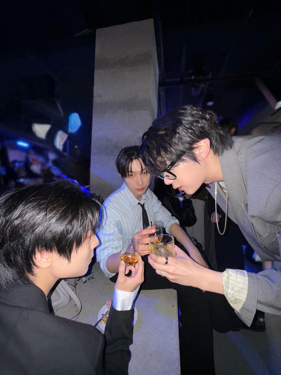 LUNA ❩ tweet media