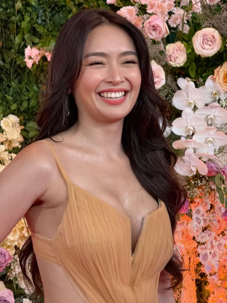 Grabi literal na lumaki kasabay ni Kathryn Bernardo. Imagine being a fan this long from her childstar era, teens, Loveteam era to Solo era. Oh, Kath ily. Can't wait to see more from you. #KathrynBlessedAt30