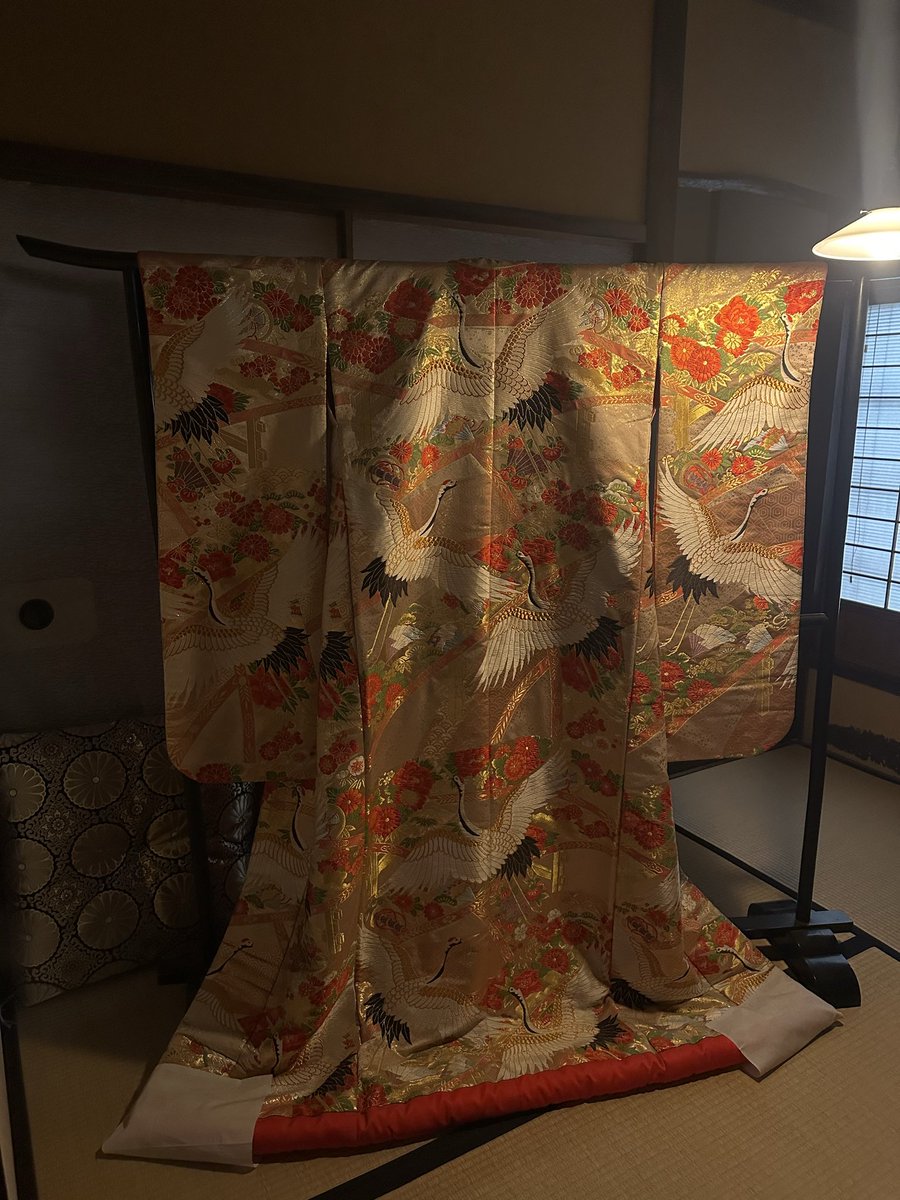 繝槭Φ繧ｿ*荳?譫‼️ tweet media