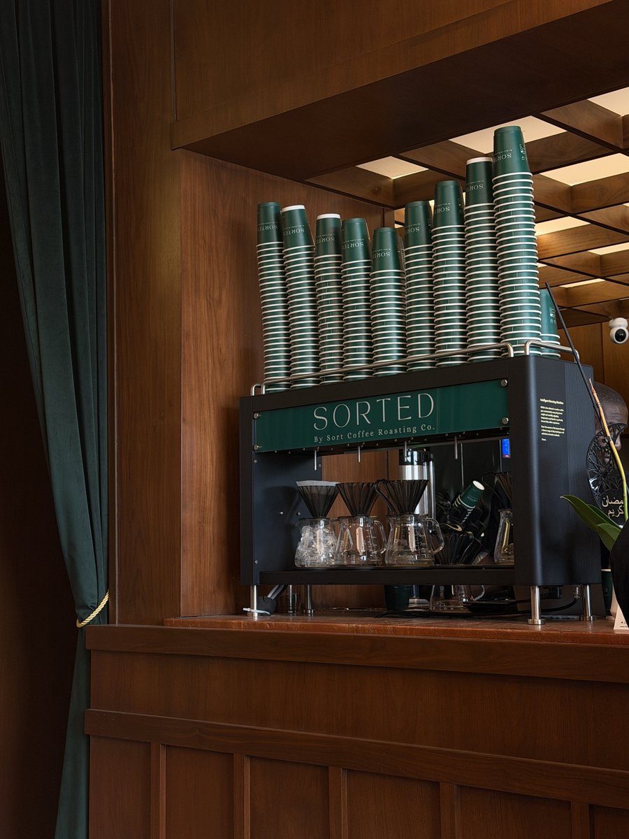 مــاجــد tweet media