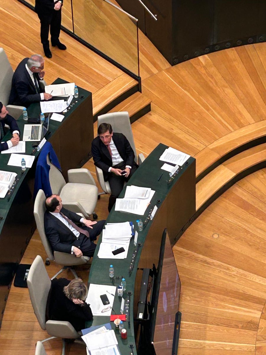 NOMEGACANTON tweet media