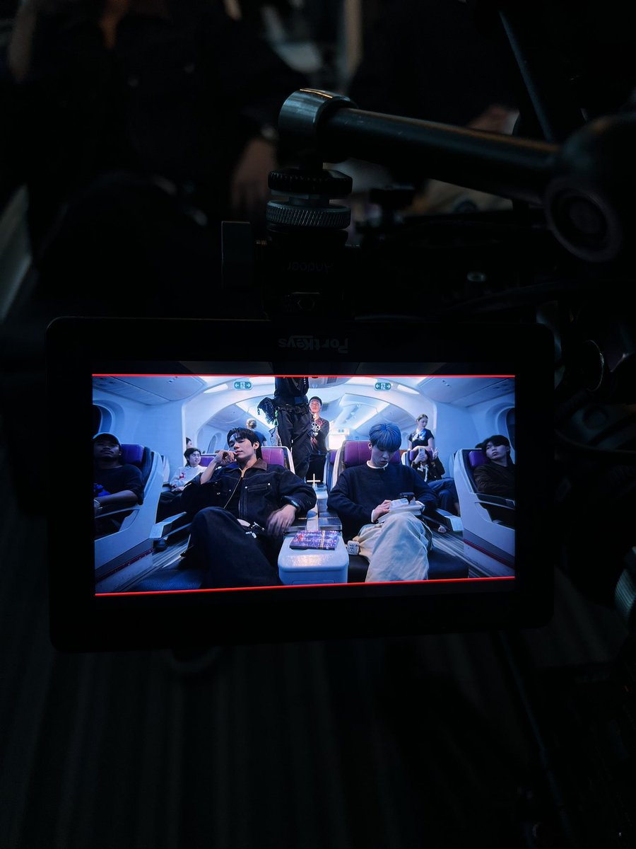 อาทิตย์ ลูก ดิเรก tweet media