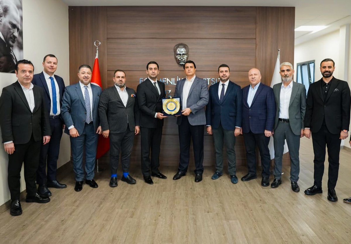 GABDER_27's tweet photo. GABDER Yönetim Kurulu Başkanı Mehmet Ergün Demir, beraberinde yönetim kurulu üyeleriyle Şehitkamil Belediye Başkanı Umut Yılmaz'ı ziyaret etti. 
Sayın @umutymz 'a ilgi ve  misafirperverliği nedeniyle teşekkür ederiz.
#gaziantep #Gaziantep #şehitkamil #petrol #akaryakıt https://t.co/sBCYpFjM6Q