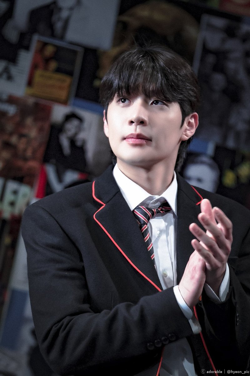 𝐅𝐚𝐯𝐨𝐫𝐢𝐭𝐞 𝐇𝐲𝐞𝐨𝐤 tweet media