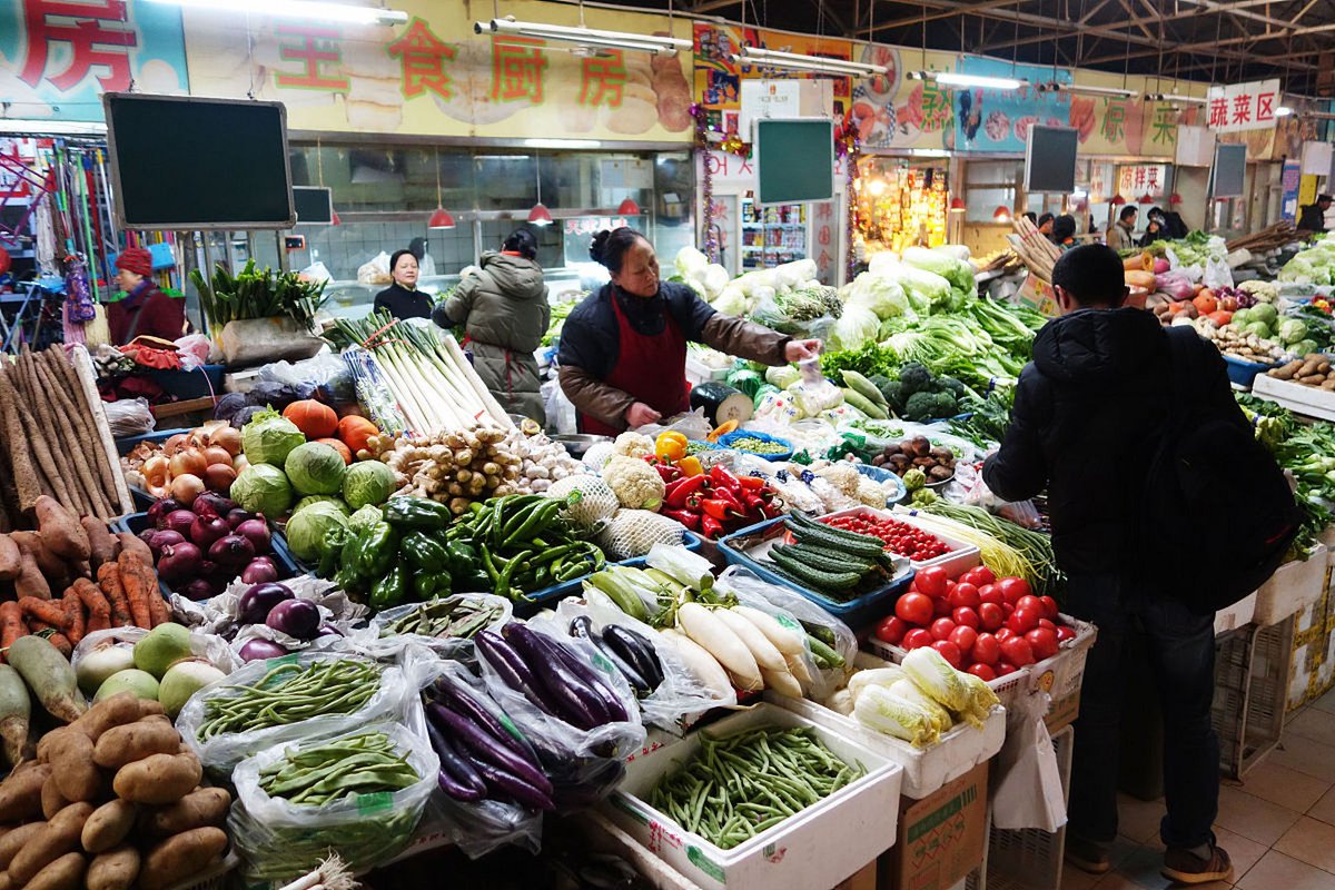 Lightning tweet media