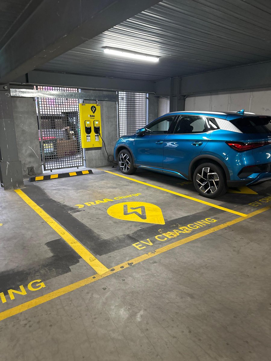 Simon Medhurst 💉🌸🌸🌸🌸 tweet media