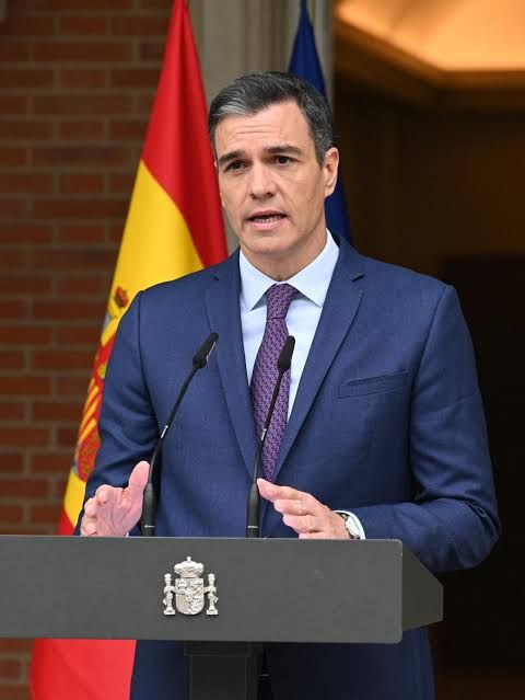 الصين بالعربية tweet media