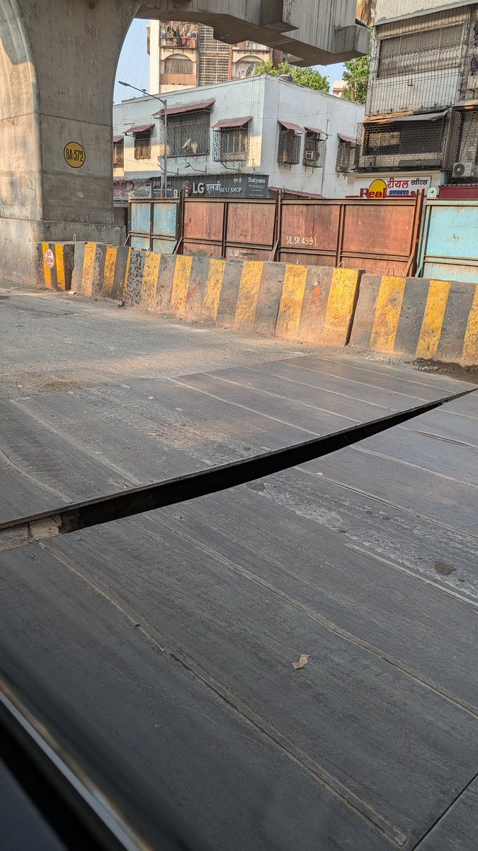 Bandra Buzz tweet media