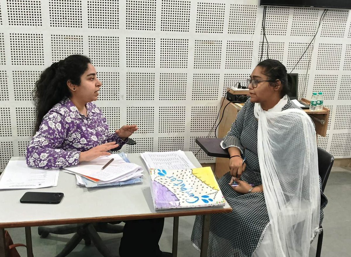 MBCT_Trust's tweet image. COMPUTER BASIC COURSE CONCLUDES. 20students of the 46th batch of Computers Basic Course undertook the final assessment exams. The same was conducted by an external examiner Deepti Chanana (former trainer of PHP at TCIL Chandigarh). #computer #computercourses #computerbasiccourse