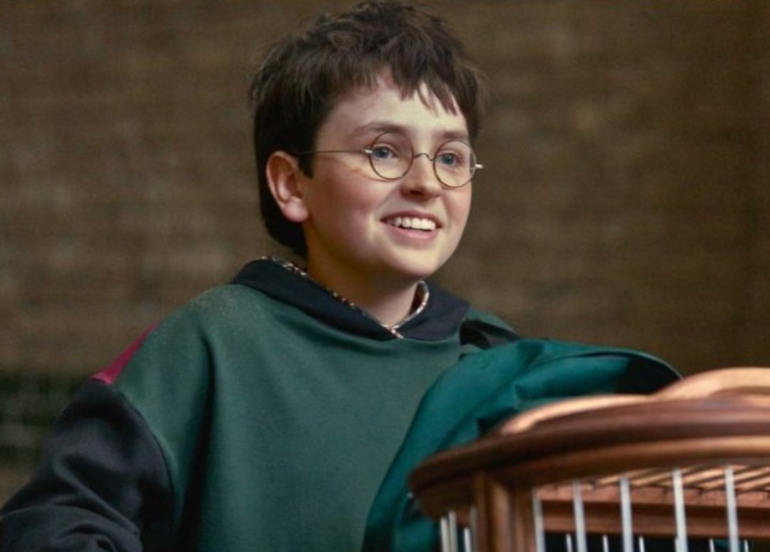 Bu arada yazmadan geçmeyeyim, yeni başrol Harry Potter inanılmaz iyi olmuş:( #HarryPotter