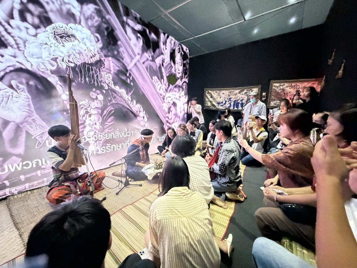 𝑻𝒓𝒊𝒔𝒌𝒆́ 𝒅𝒆 𝑳𝒂𝑳𝒖𝒏𝒆 tweet media