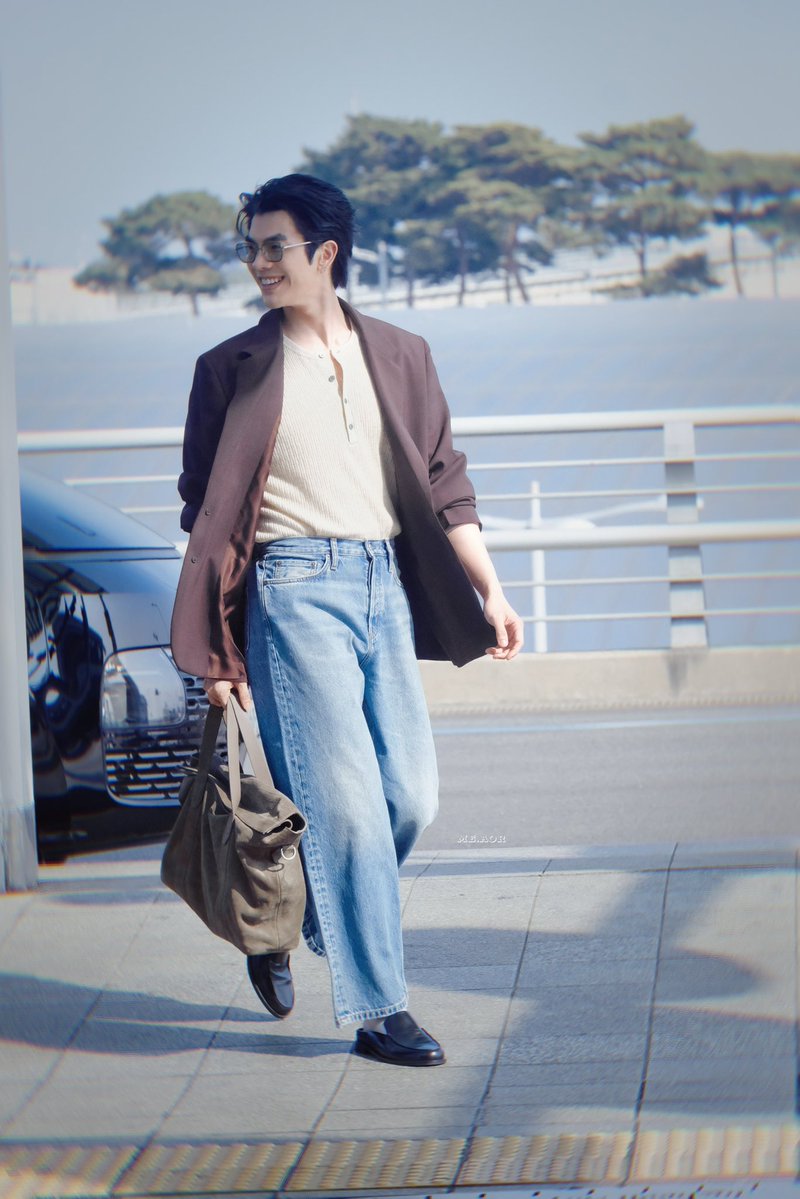 Me (*´▽｀)ﾉﾉ aor ♡ tweet media