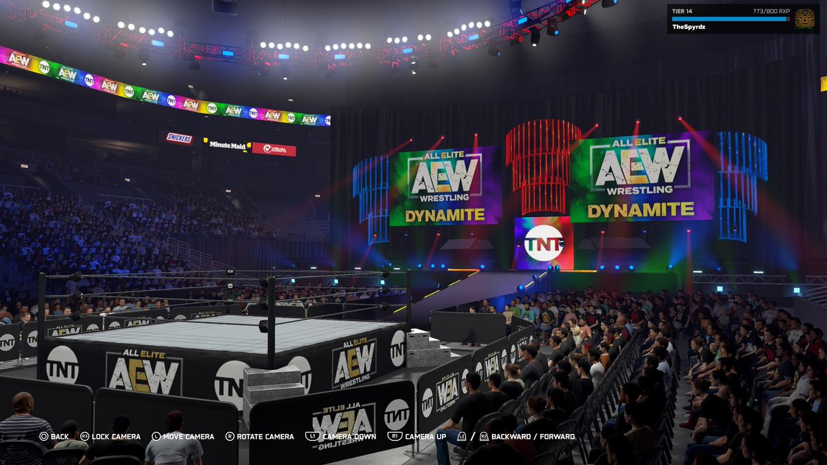 feral/coach tweet media