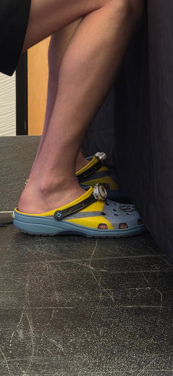 Nikola Jokic doing postgame in Minions Crocs after dropping 23 PTS, 21 REB, and 19 AST 😂😂