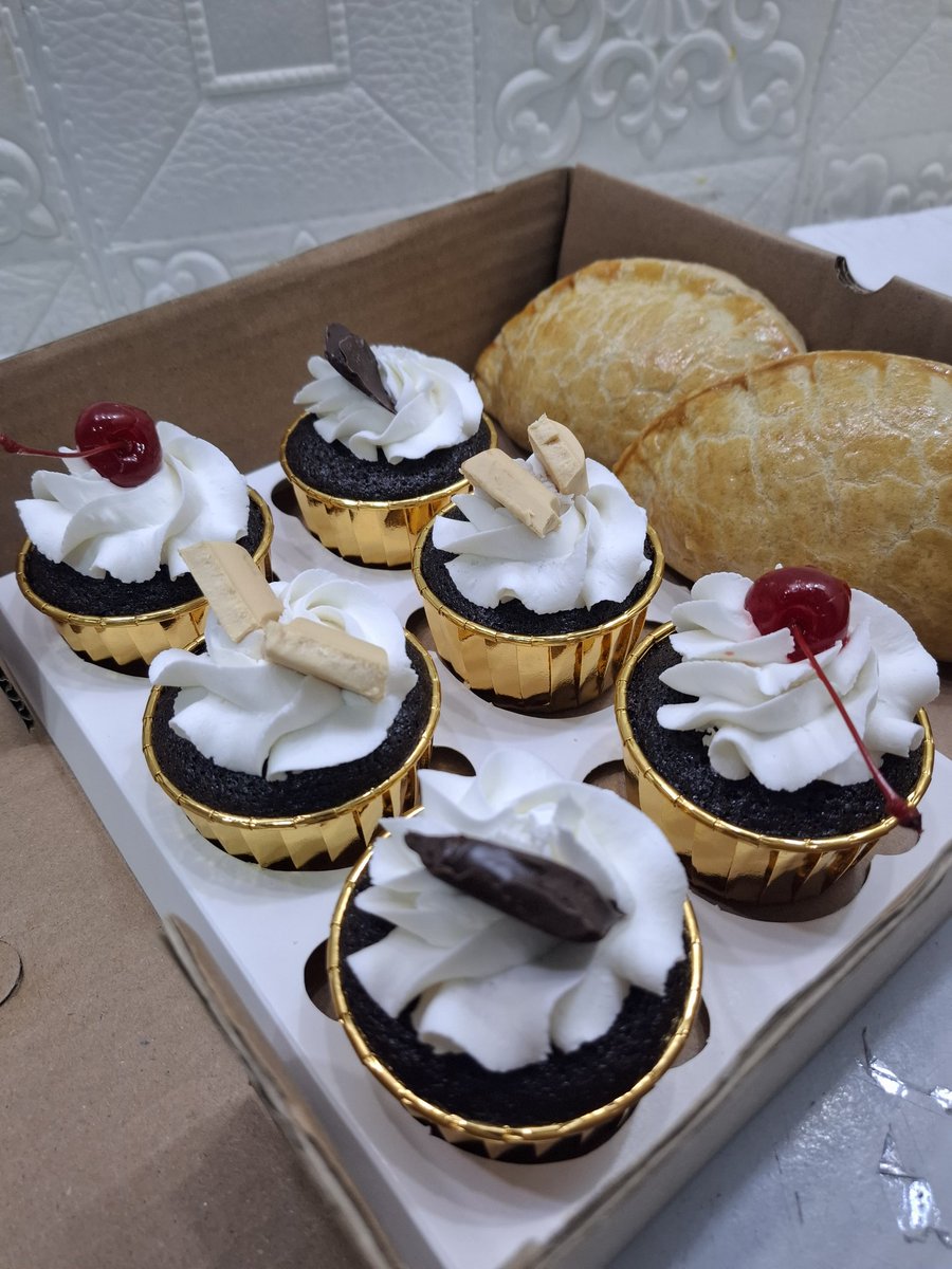 Creamy Delight Cakes tweet media