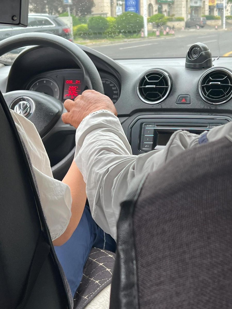 gustavo arellano gom tweet media