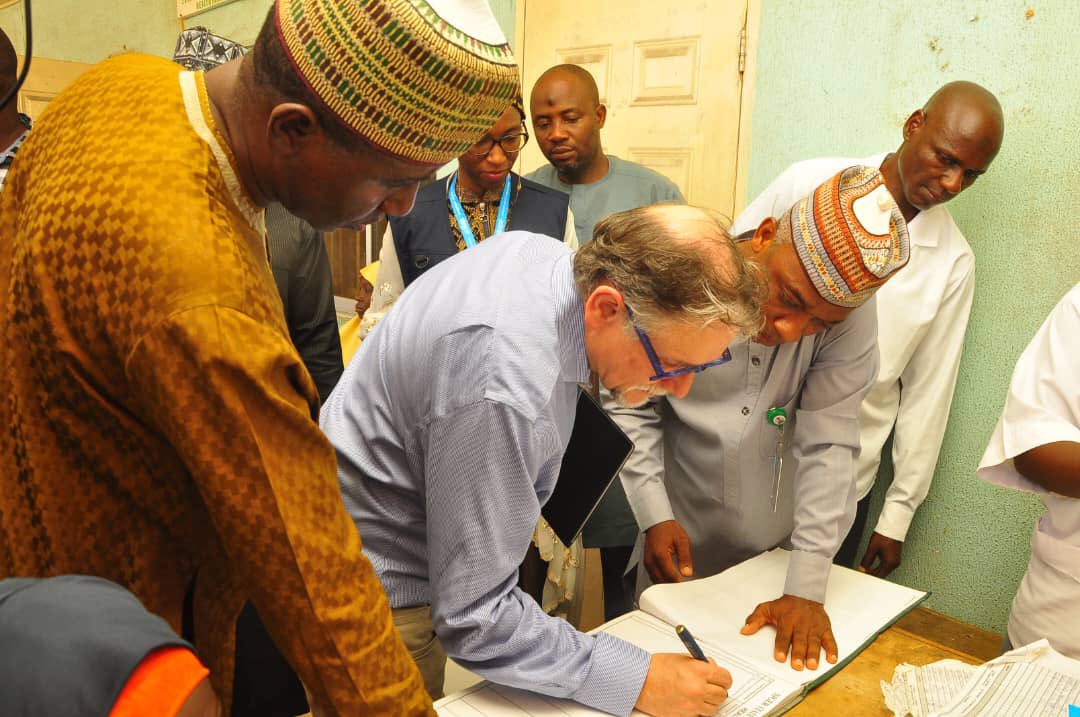 MMBagana's tweet photo. It was a privilege to welcome the @GlobalPolioEI delegation, led by Steven Lauwerier, to the Polio EOC in Minna. Their visit reinforces a shared truth: global health security begins at the local level.

We held focused technical discussions on strengthening immunization delivery, microplanning, supervision, vaccine logistics, and accountability, underscoring that excellence in execution is non-negotiable.

At Dr. Idris Kuta PHC (Minna) and Tutungo/Jedna PHC (Paikoro LGA), we engaged our frontline health workers, whose dedication continues to drive progress at the grassroots.

Since 2024, Niger State has recorded zero circulating vaccine-derived poliovirus, an outcome of sustained commitment and collective effort.

We remain vigilant and resolute in strengthening our systems to secure a healthier future for every child.

#NigerWillTHRIVE #VaccinesWork #PolioEradication #GPEI #HealthForAll