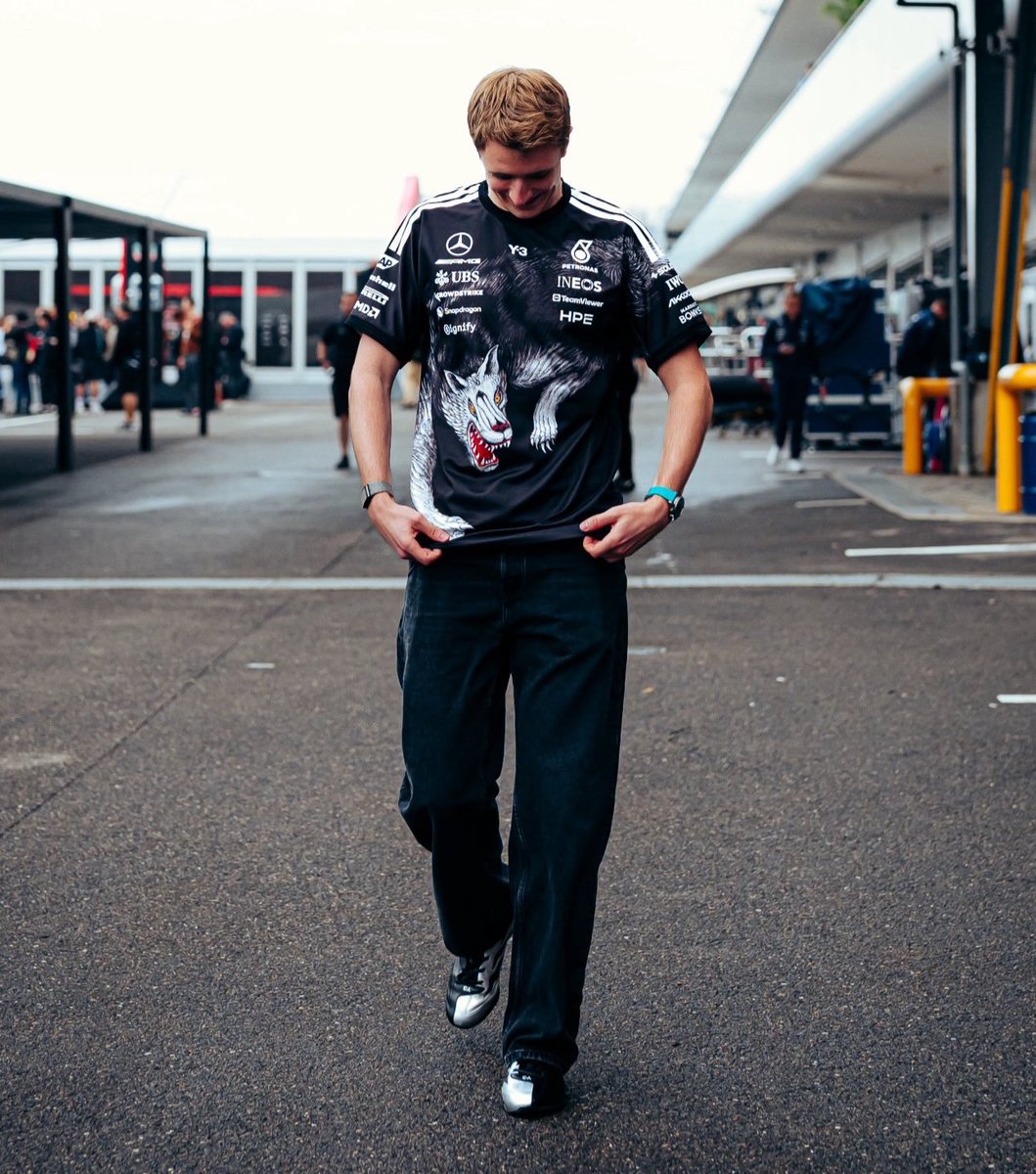 ꜱᴀᴋ🏁 tweet media