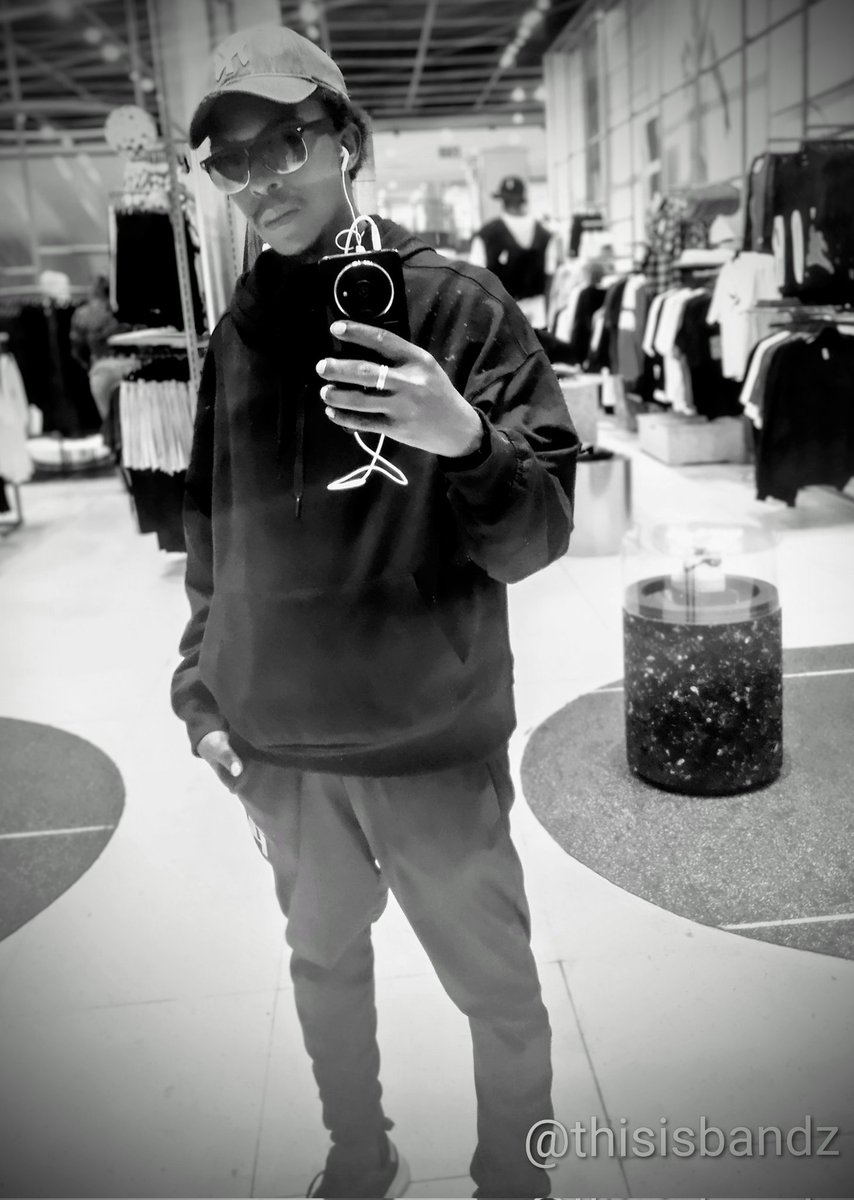 thisisBandz's tweet photo. Nothing Was The Same; Nothing ever is with us. That's the MOTION...🌟🪐☸️🌄.
-
-
Tags: #Art #creative #lifestyle #Intention #goals #Artist #content #music #musician #producer #audioengineer #dreams https://t.co/Ir5IPoa33P