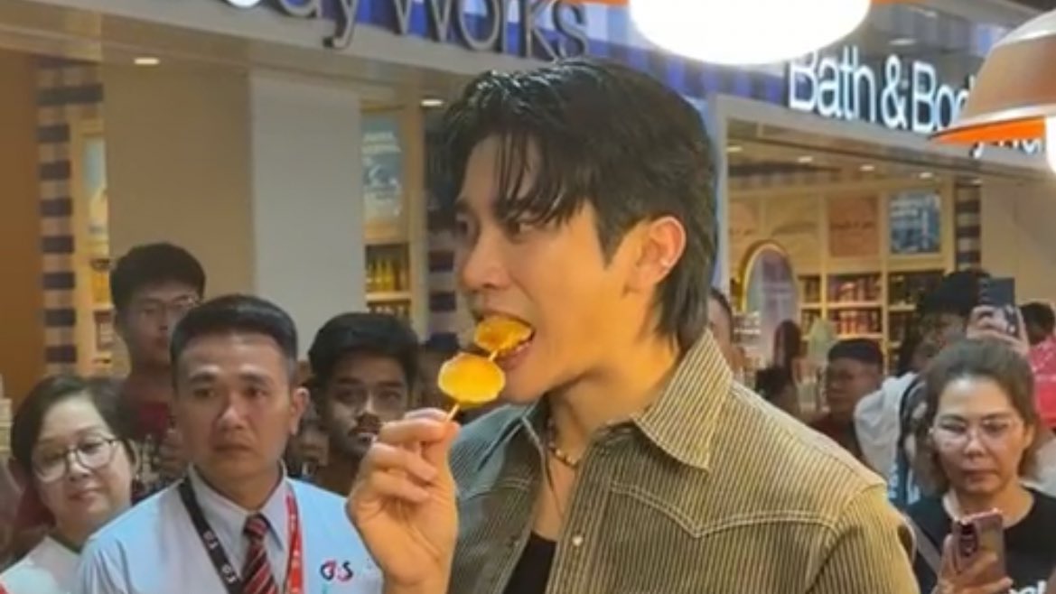 ดุ๋งด๋oยเดส ✴︎ tweet media