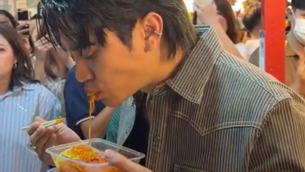 ดุ๋งด๋oยเดส ✴︎ tweet media