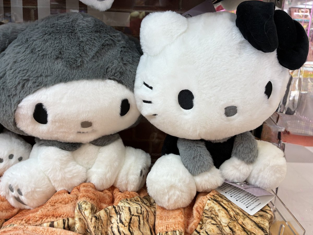 レトロで大人っぽい雰囲気 モロクロカラーになった サンリオ