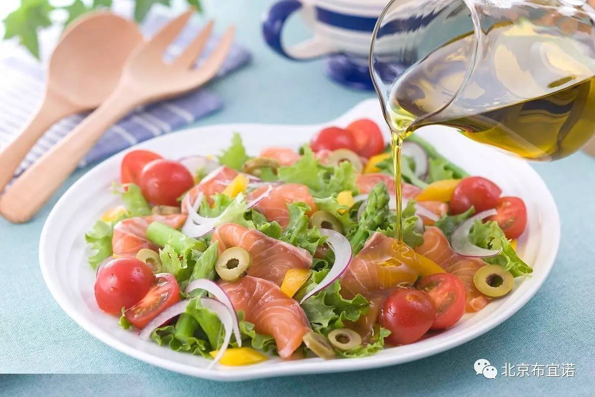 micky mouse tweet media