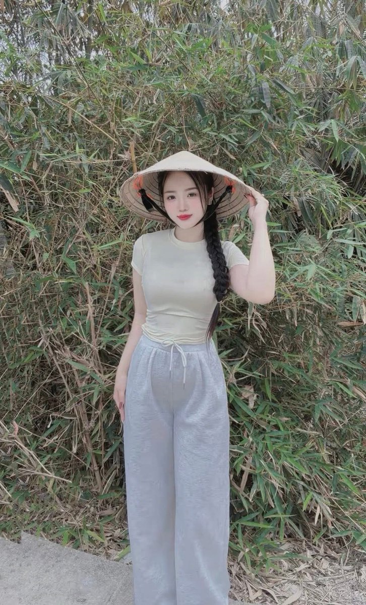 Huyền Trân tweet media
