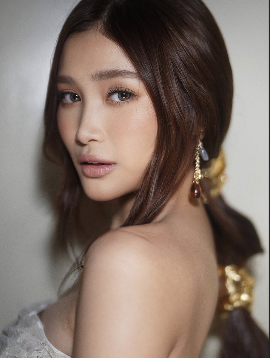 Nini 지니 ⟢ tweet media