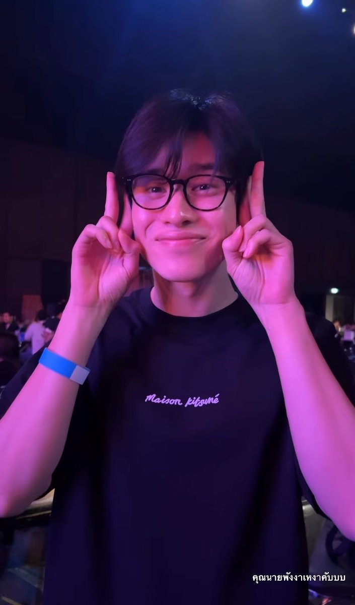 HappySad tweet media