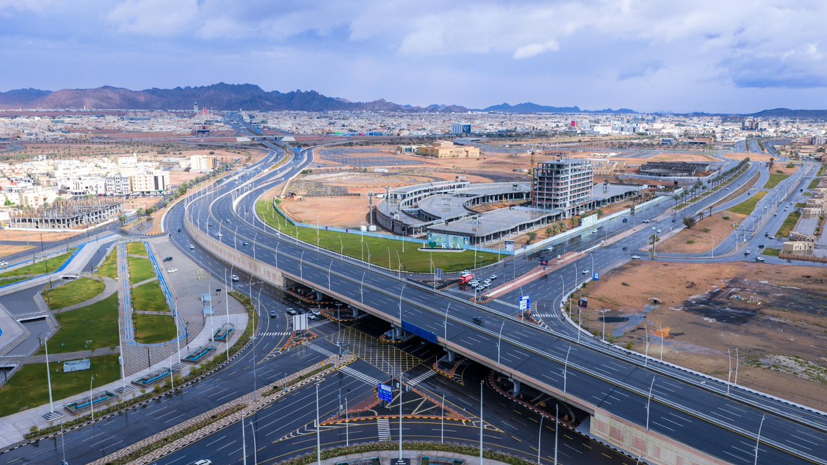 •  #شتاء_حائل

صباح ماطر
وأجواء هادئة 🌧️

📸 | #حائل_الأجمل • #أمانة_منطقة_حائل