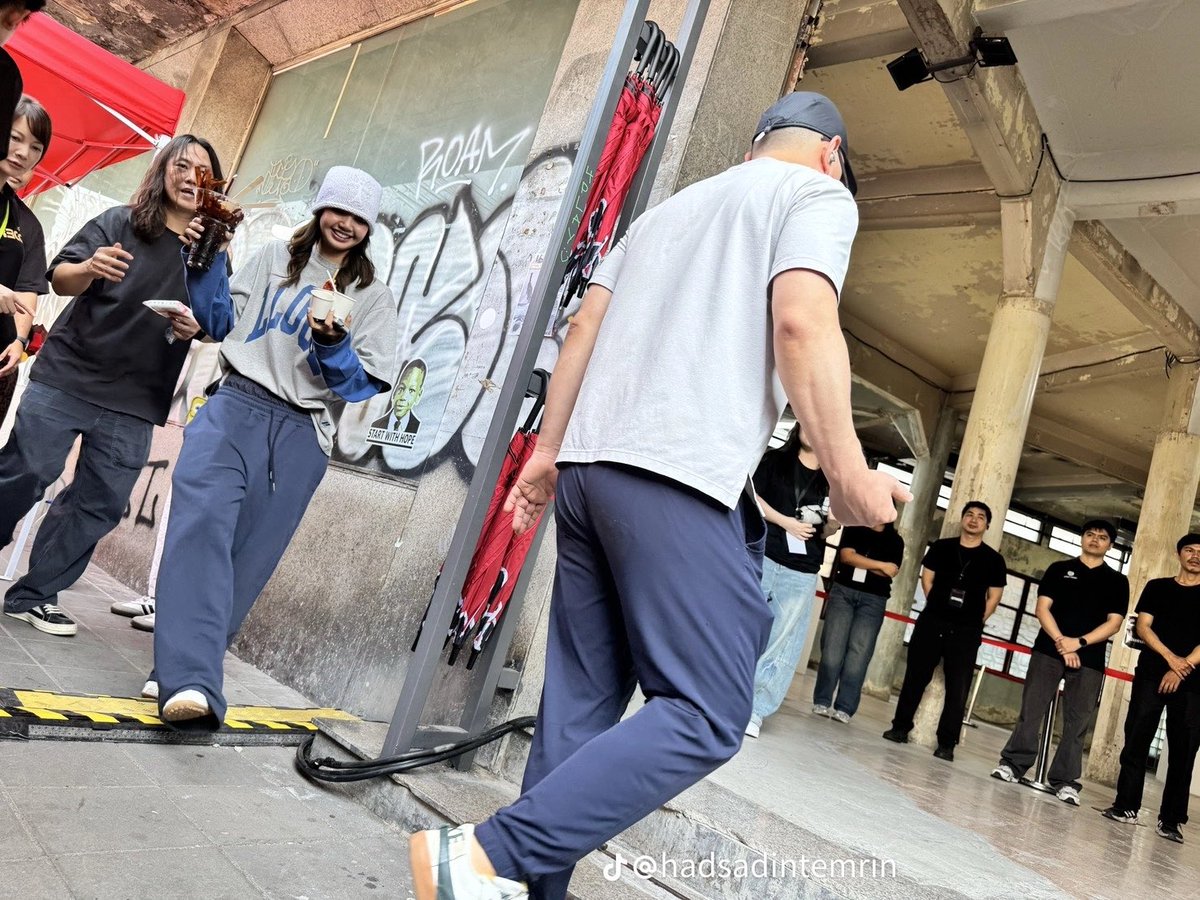 LALICE UPDATES tweet media